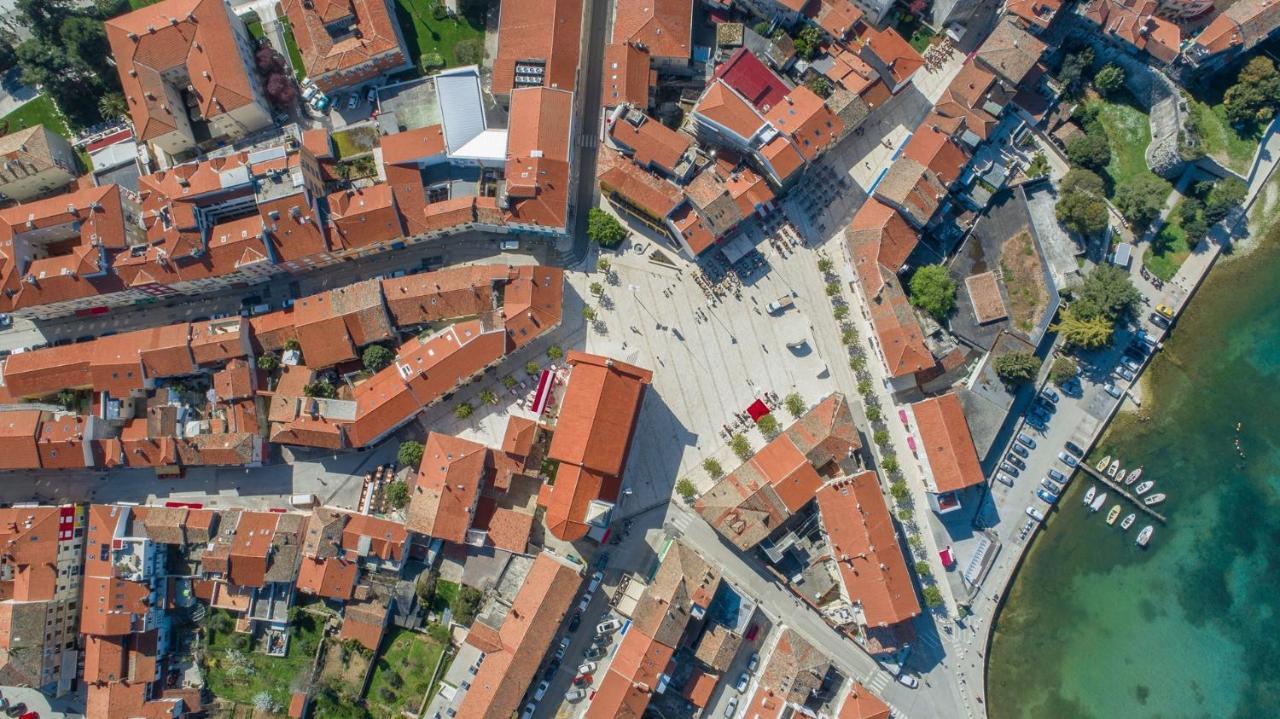 Rooms Vitoria On Joakim Square Poreč Extérieur photo